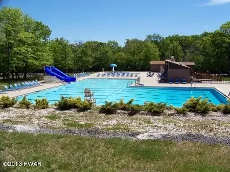 114 Starview Dr, Dingmans Ferry, PA 18328 photo 19
