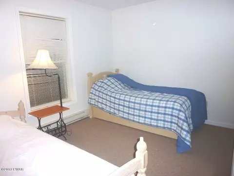 114 Starview Dr, Dingmans Ferry, PA 18328 photo 4