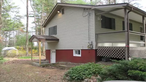 228 Doolan Rd, Dingmans Ferry, PA 18328 photo 2