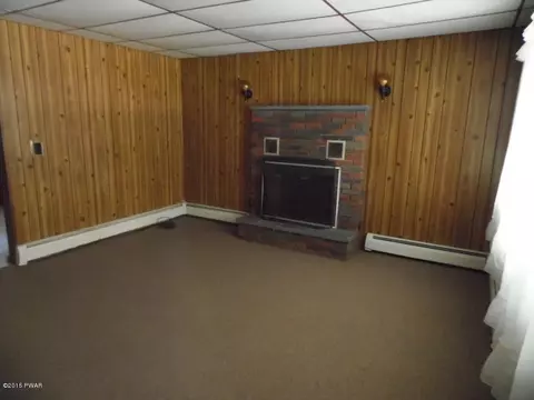 228 Doolan Rd, Dingmans Ferry, PA 18328 photo 6
