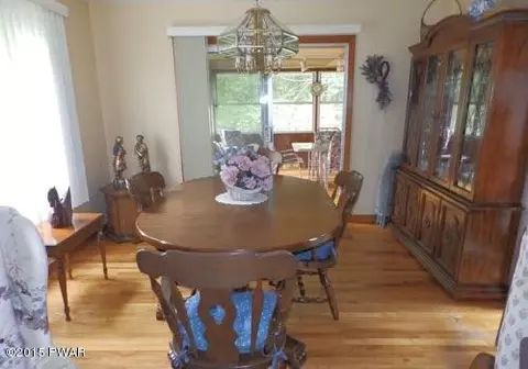 188 Outer Dr, Dingmans Ferry, PA 18328 photo 8