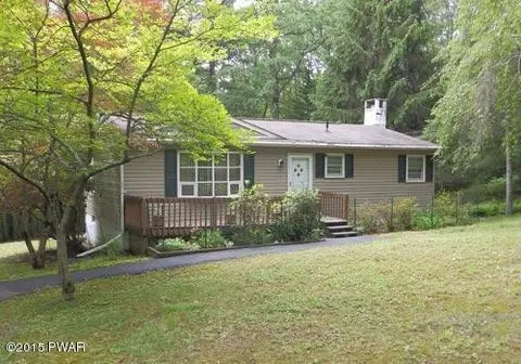 188 Outer Dr, Dingmans Ferry, PA 18328 photo 2