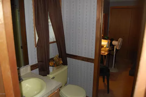 237 Fox Rd, Dingmans Ferry, PA 18328 photo 10
