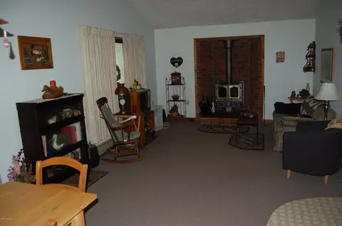237 Fox Rd, Dingmans Ferry, PA 18328 photo 2