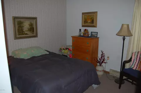 237 Fox Rd, Dingmans Ferry, PA 18328 photo 9