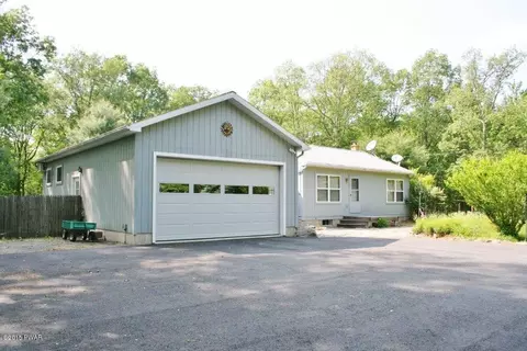 168 E Beaver Dam Rd, Tafton, PA 18464 photo 4