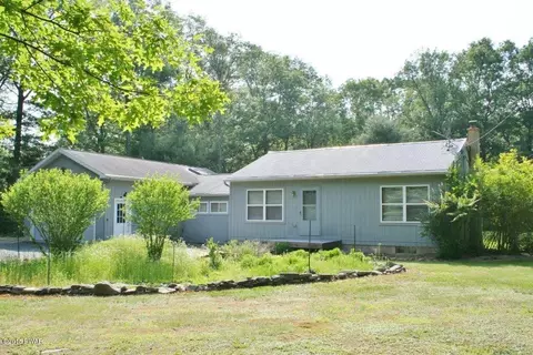 168 E Beaver Dam Rd, Tafton, PA 18464 photo 2
