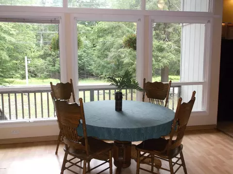 225 Marcel Dr, Dingmans Ferry, PA 18328 photo 3