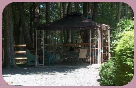 136 Black Bear Run, Paupack, PA 18451 photo 39