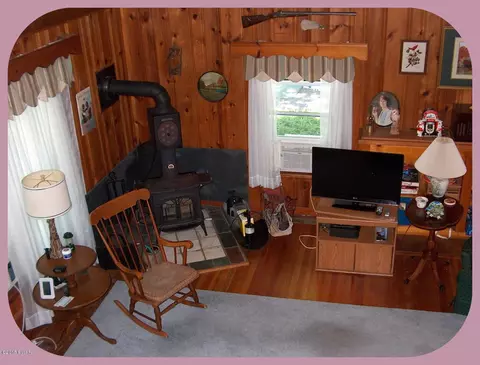 136 Black Bear Run, Paupack, PA 18451 photo 13