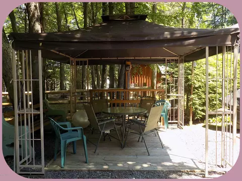 136 Black Bear Run, Paupack, PA 18451 photo 38