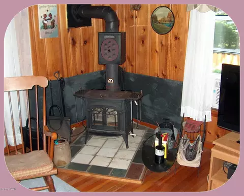 136 Black Bear Run, Paupack, PA 18451 photo 12