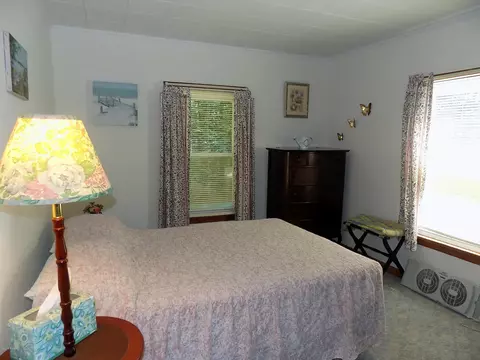 136 Black Bear Run, Paupack, PA 18451 photo 16