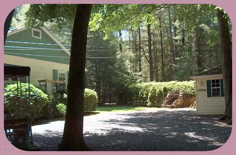 136 Black Bear Run, Paupack, PA 18451 photo 34