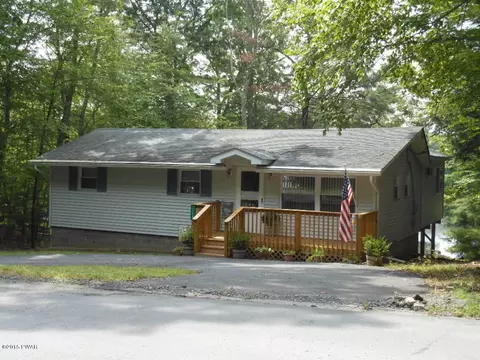 155 E Lakeview Dr, Dingmans Ferry, PA 18328 photo 1