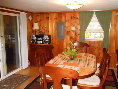 155 E Lakeview Dr, Dingmans Ferry, PA 18328 photo 8
