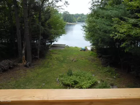 155 E Lakeview Dr, Dingmans Ferry, PA 18328 photo 5