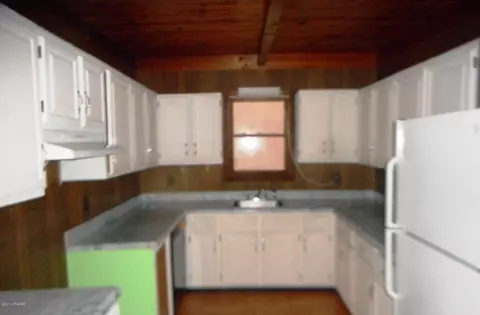 2176 Spring Rd, Dingmans Ferry, PA 18328 photo 6