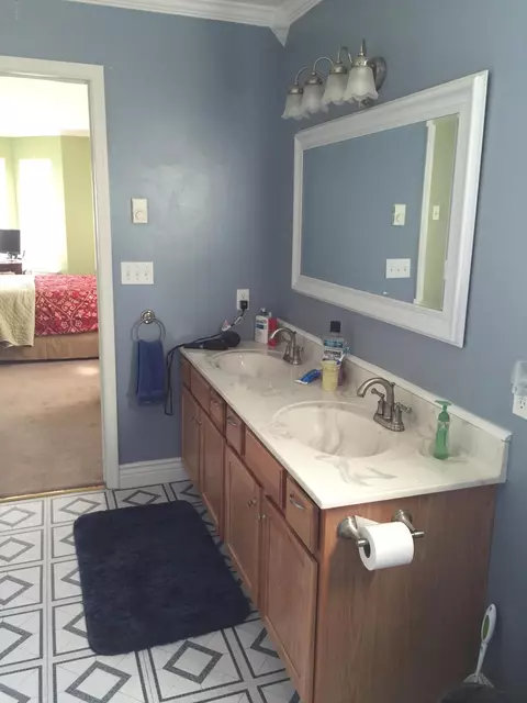 108 Sparrow Loop, Bushkill, PA 18324 photo 23