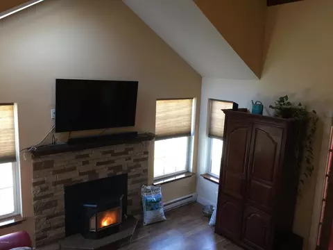 108 Sparrow Loop, Bushkill, PA 18324 photo 13