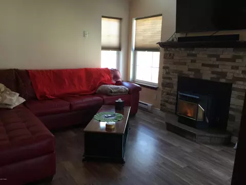 108 Sparrow Loop, Bushkill, PA 18324 photo 10