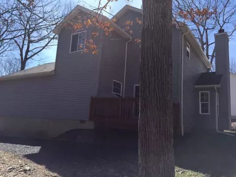 108 Sparrow Loop, Bushkill, PA 18324 photo 36