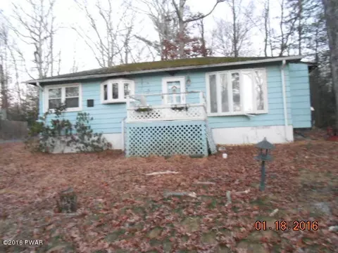 112 Outer Dr, Dingmans Ferry, PA 18328 photo 1