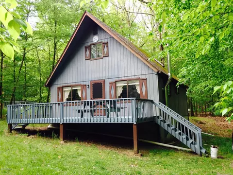 184 Spring Rd, Dingmans Ferry, PA 18328 photo 1