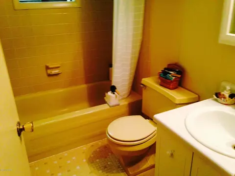 184 Spring Rd, Dingmans Ferry, PA 18328 photo 7