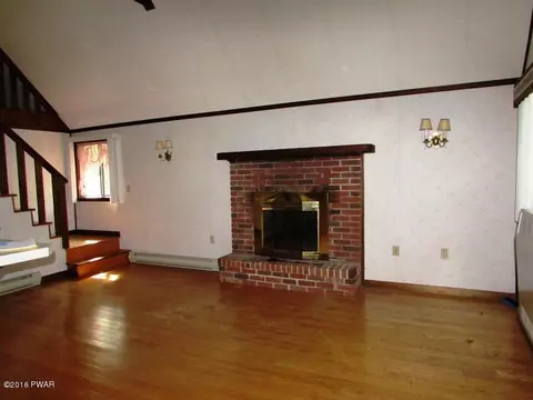 159 Spring Dr, Dingmans Ferry, PA 18328 photo 5