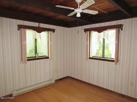 159 Spring Dr, Dingmans Ferry, PA 18328 photo 12