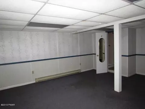 159 Spring Dr, Dingmans Ferry, PA 18328 photo 8
