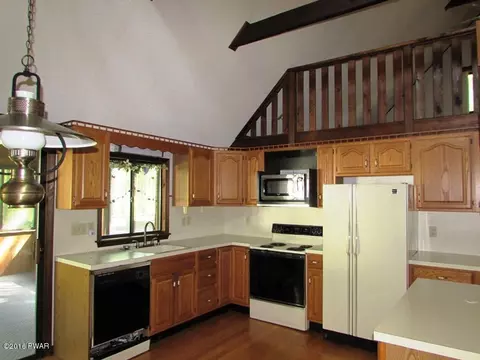 159 Spring Dr, Dingmans Ferry, PA 18328 photo 2