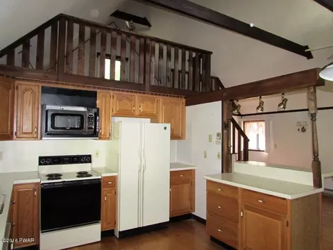 159 Spring Dr, Dingmans Ferry, PA 18328 photo 3