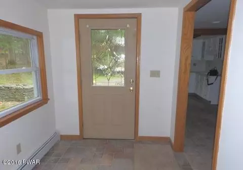 111 Brookside Dr, Dingmans Ferry, PA 18328 photo 11