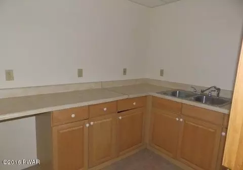 111 Brookside Dr, Dingmans Ferry, PA 18328 photo 9