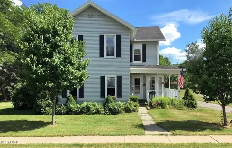 376 Jackson St, Thompson, PA 18465 photo 4
