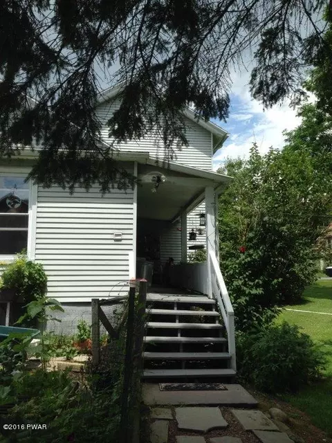376 Jackson St, Thompson, PA 18465 photo 8