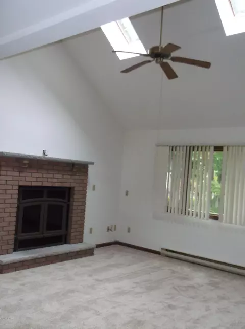 162 Doe Loop, Bushkill, PA 18324 photo 6