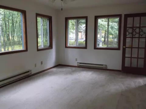 162 Doe Loop, Bushkill, PA 18324 photo 8
