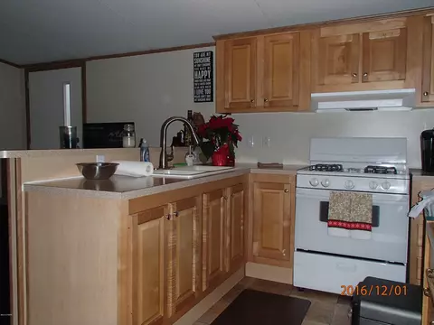 214 Bone Ridge Rd, Hawley, PA 18428 photo 2