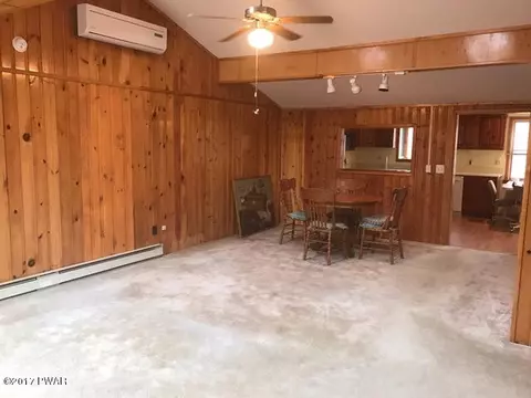 131 Fairview Dr, Dingmans Ferry, PA 18328 photo 5