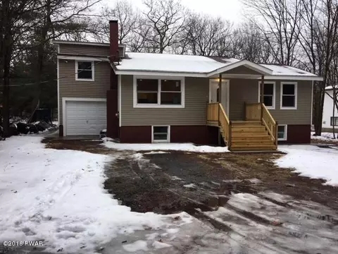 233 Westfall Dr, Dingmans Ferry, PA 18328 photo 1