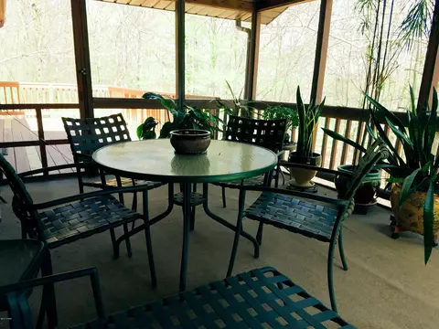 113 Windwards Ln, Dingmans Ferry, PA 18328 photo 29