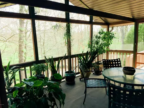 113 Windwards Ln, Dingmans Ferry, PA 18328 photo 33