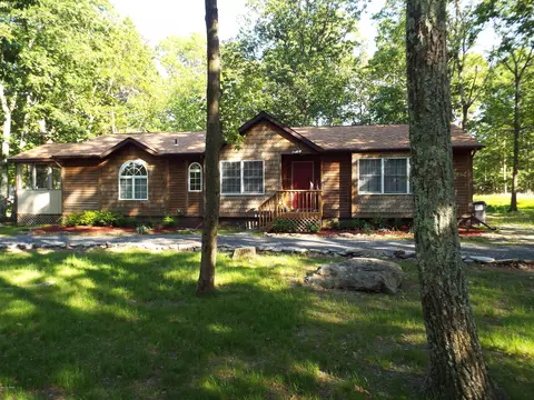 120 Pipher Rd, Bushkill, PA 18324 photo 2