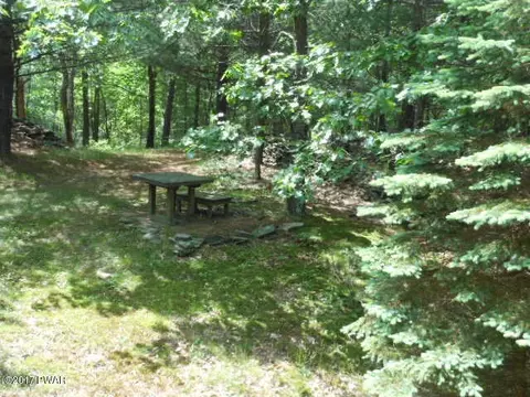 237 Skyline Dr, Dingmans Ferry, PA 18328 photo 23