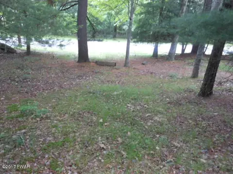 237 Skyline Dr, Dingmans Ferry, PA 18328 photo 22