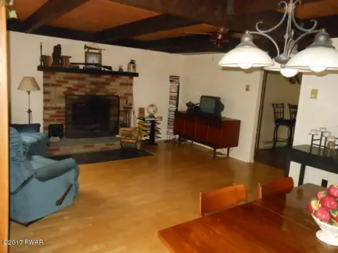 237 Skyline Dr, Dingmans Ferry, PA 18328 photo 12