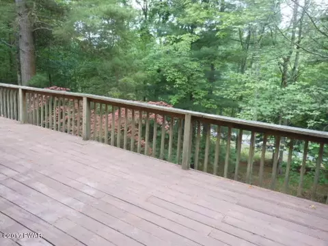 237 Skyline Dr, Dingmans Ferry, PA 18328 photo 25
